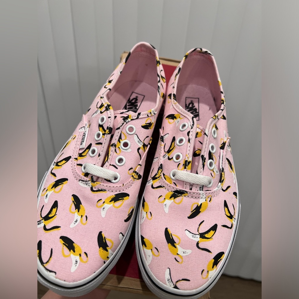 BRAND NEW BANANA VANS! Very rare! Comes with original packaging.